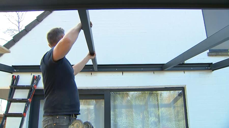 Comment installer soi-même une pergola