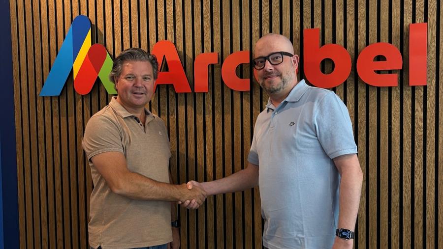 Advantech en Arcobel bundelen krachten