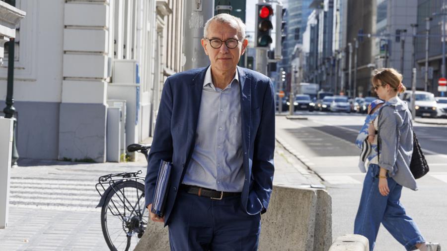 Vandenbroucke heeft plan voor langdurig zieken