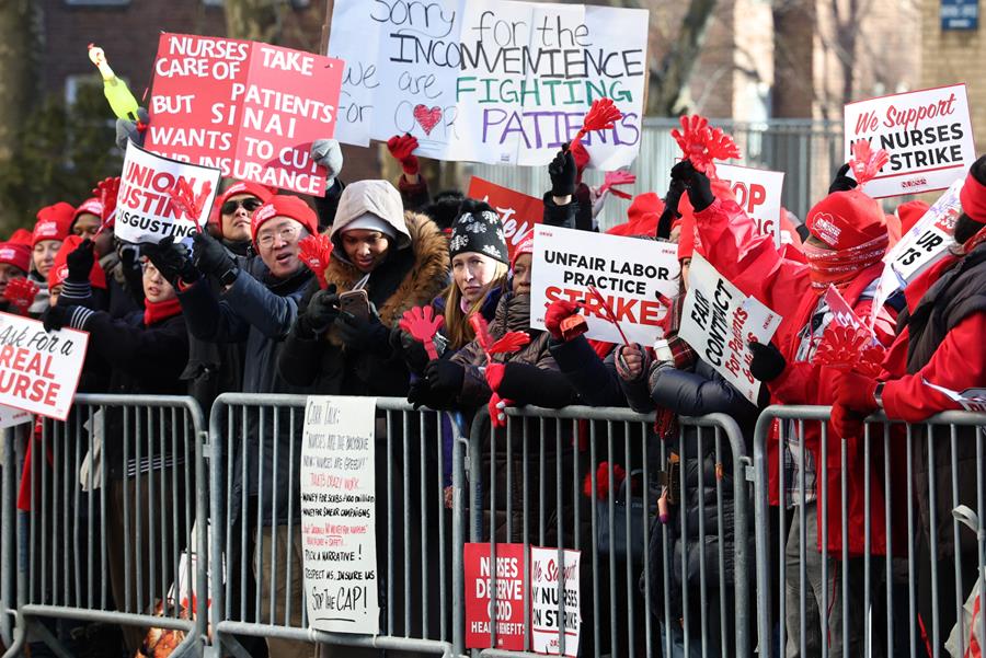 Près de 15.000 infirmiers ont répondu à l’appel à la grève dans les principaux hôpitaux de New York