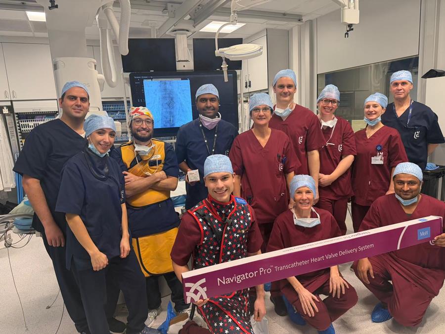 Première belge aux Cliniques Saint-Luc : implantation d’un nouveau modèle de valve aortique