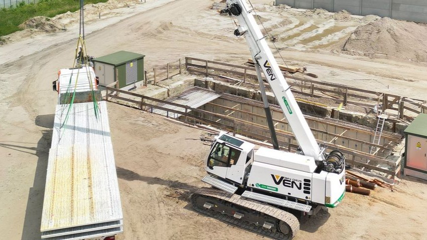 Une grue électrique soutient un chantier sans émissions à Breda