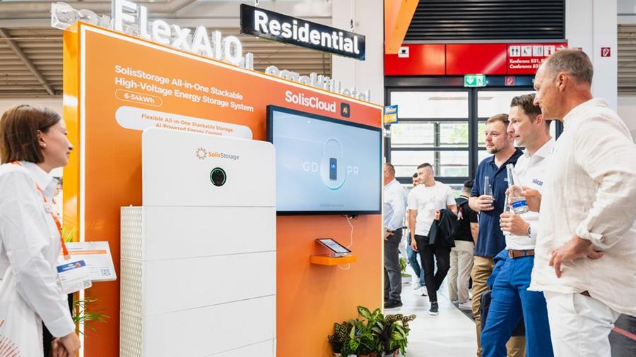 Solis toont met FlexAIO en EverCore compleet opslaggamma