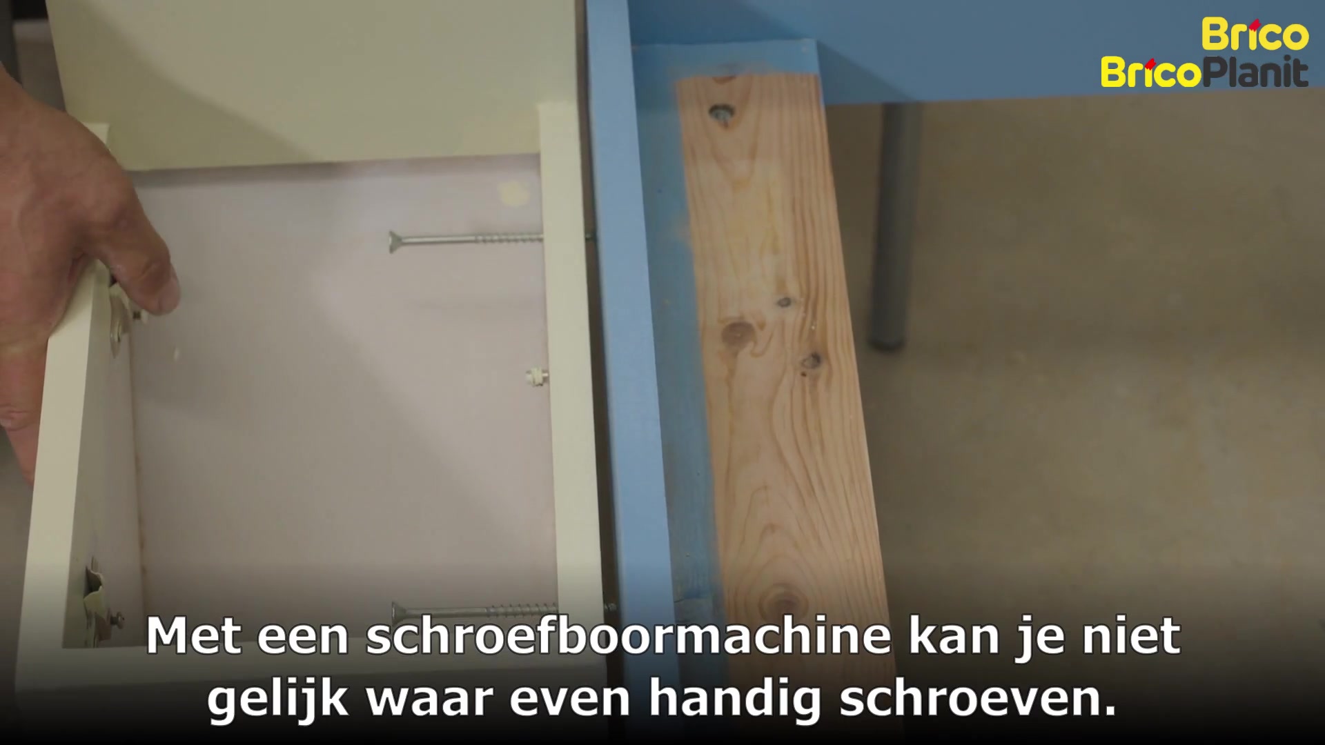 Zo schroef je moeiteloos op moeilijke plekken